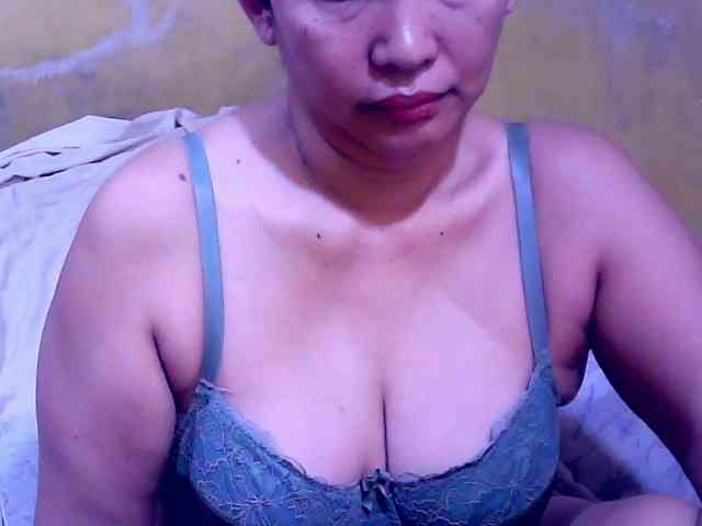 SweetMonlight webcam