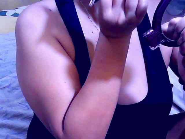 SweetMonlight webcam