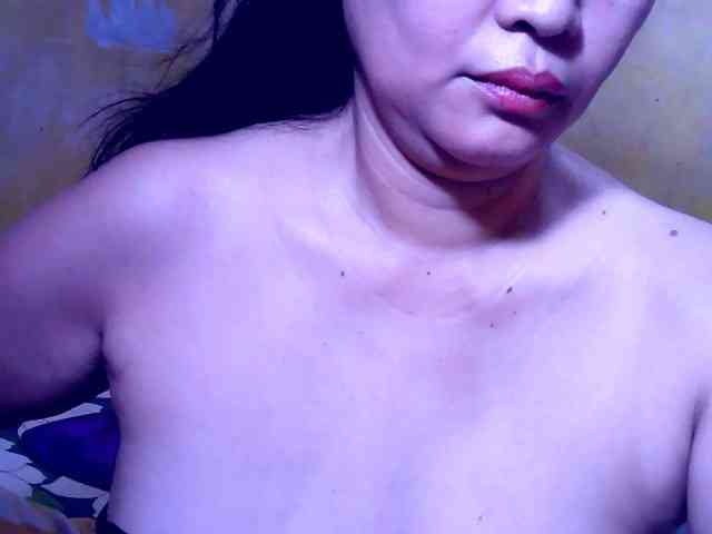 SweetMonlight webcam