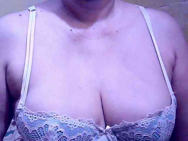 SweetMonlight webcam