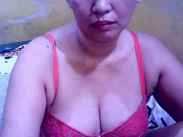 SweetMonlight webcam