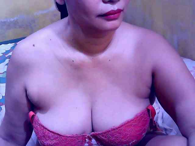 SweetMonlight webcam