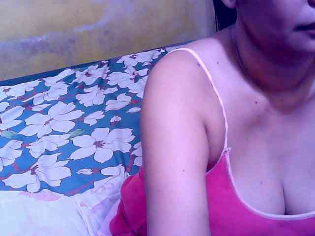 SweetMonlight webcam