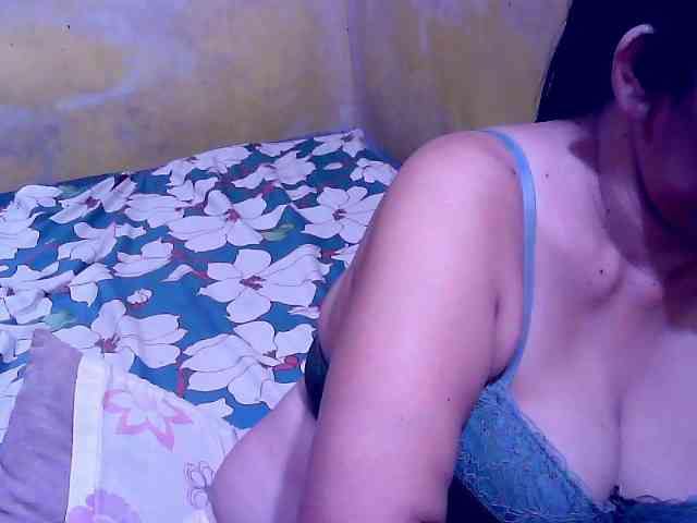 SweetMonlight webcam