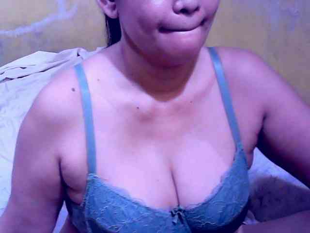 SweetMonlight webcam