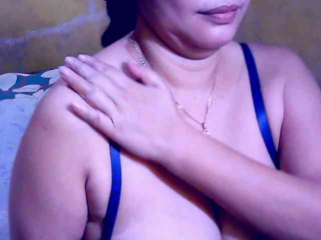 SweetMonlight webcam