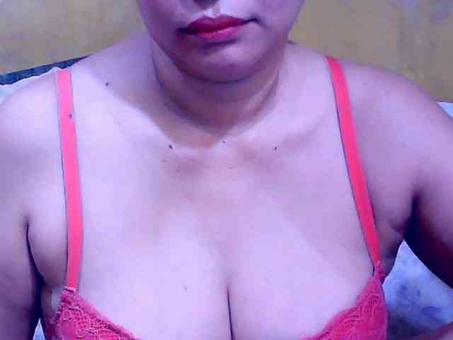 SweetMonlight webcam