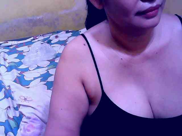 SweetMonlight webcam