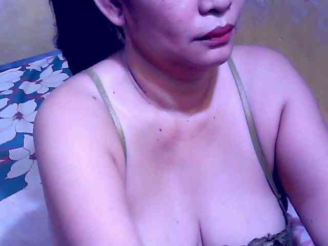 SweetMonlight webcam