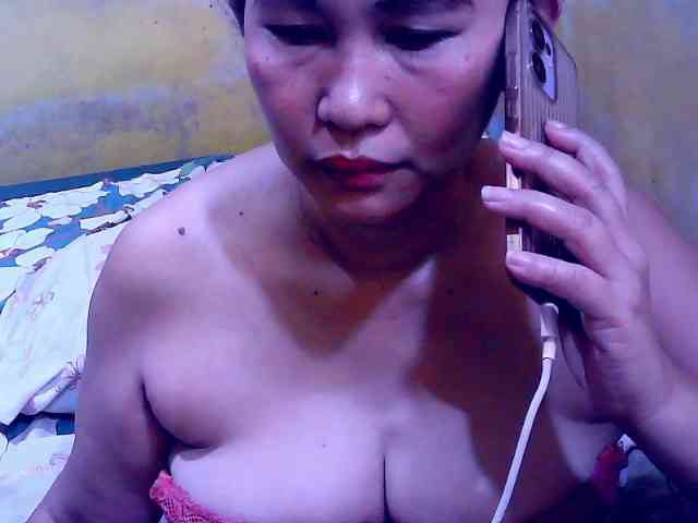 SweetMonlight webcam
