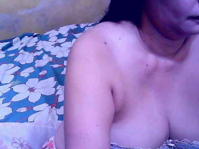 SweetMonlight webcam