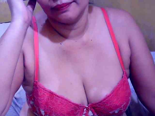 SweetMonlight webcam