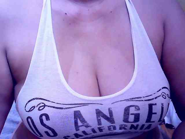 SweetMonlight webcam
