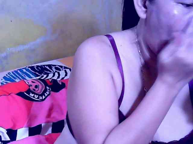 SweetMonlight webcam