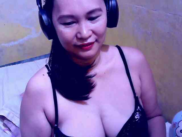 SweetMonlight webcam