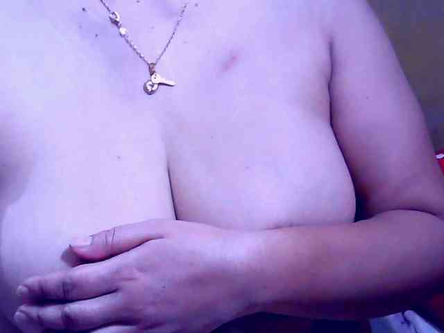 SweetMonlight webcam