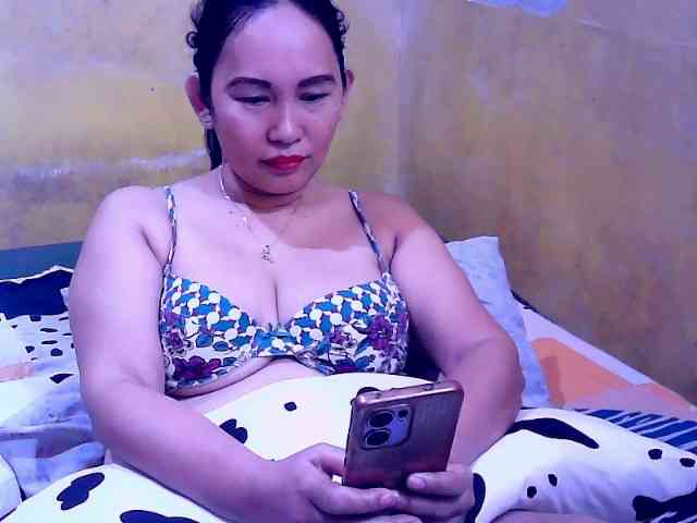 SweetMonlight webcam