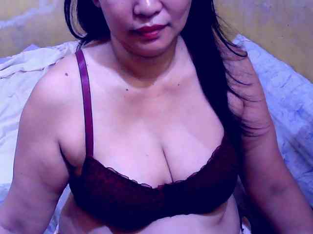 SweetMonlight webcam