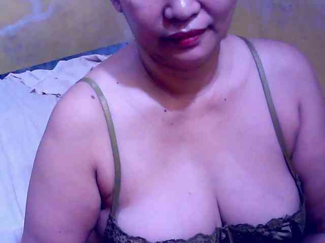 SweetMonlight webcam