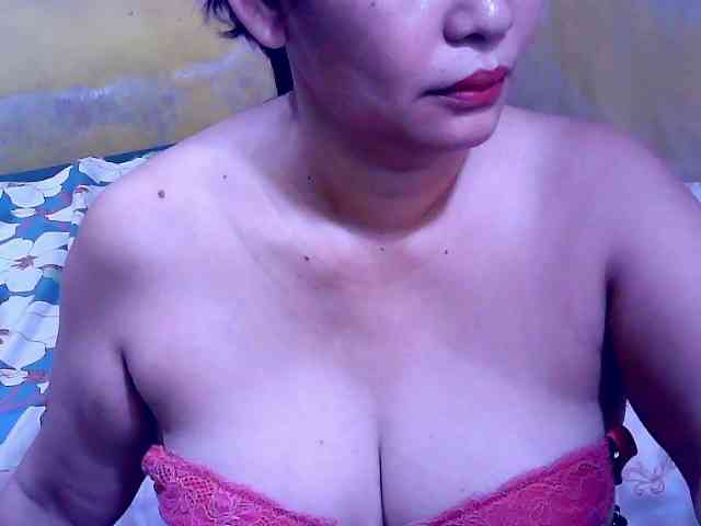 SweetMonlight webcam