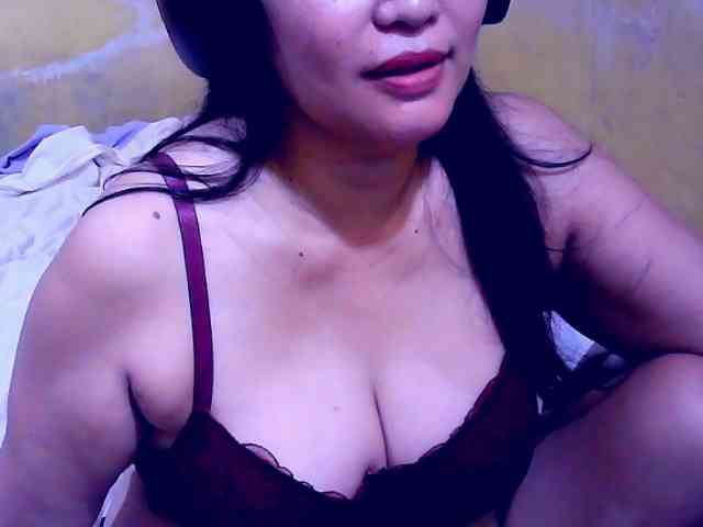SweetMonlight webcam