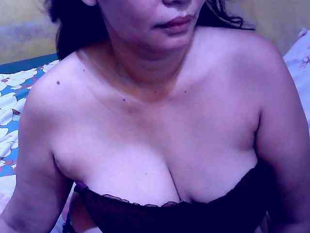 SweetMonlight webcam
