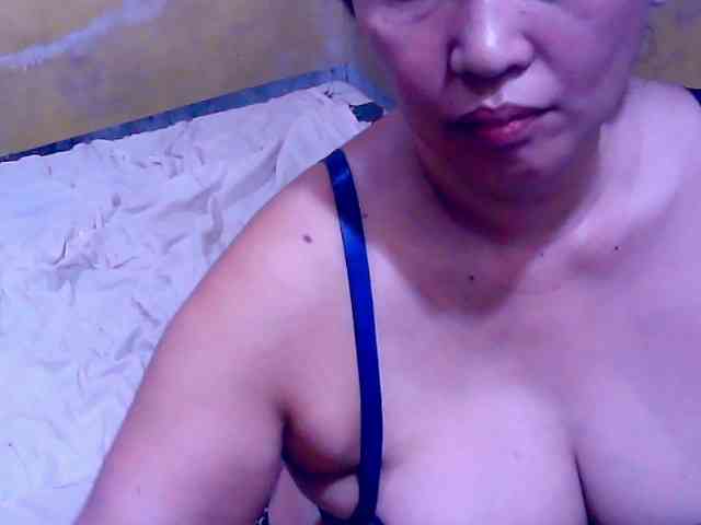 SweetMonlight webcam