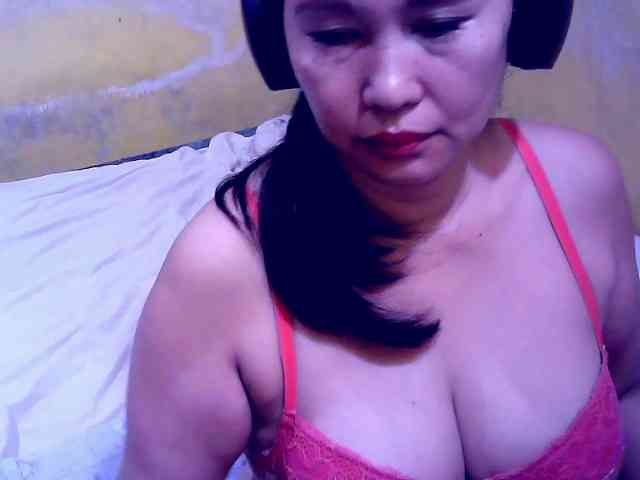 SweetMonlight webcam