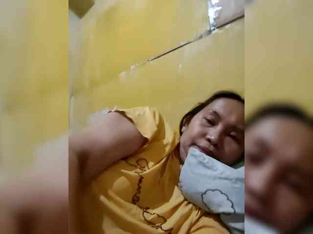 SweetMonlight webcam