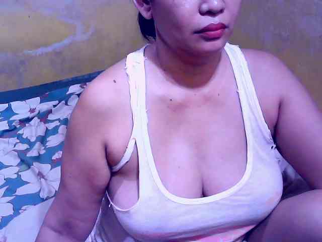SweetMonlight webcam