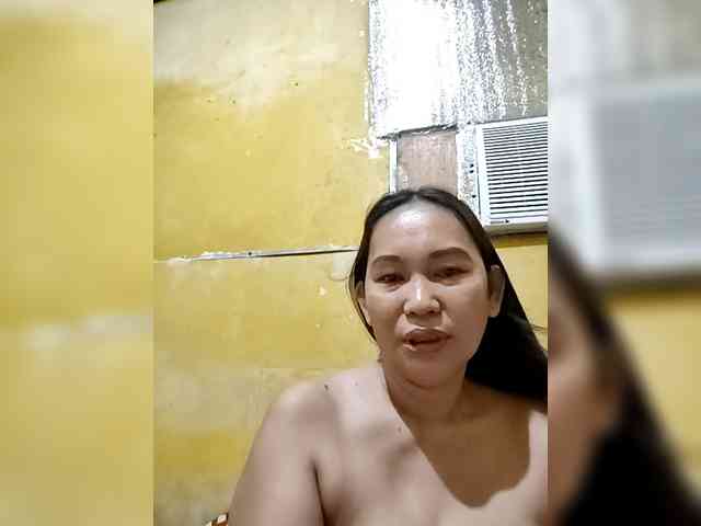 SweetMonlight webcam