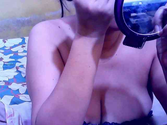 SweetMonlight webcam