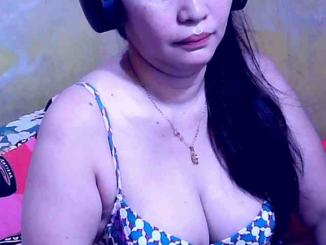 SweetMonlight webcam