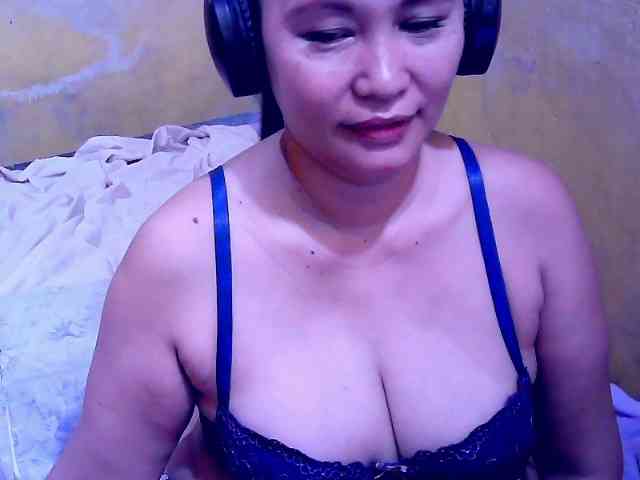 SweetMonlight webcam
