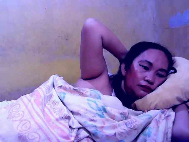 SweetMonlight webcam
