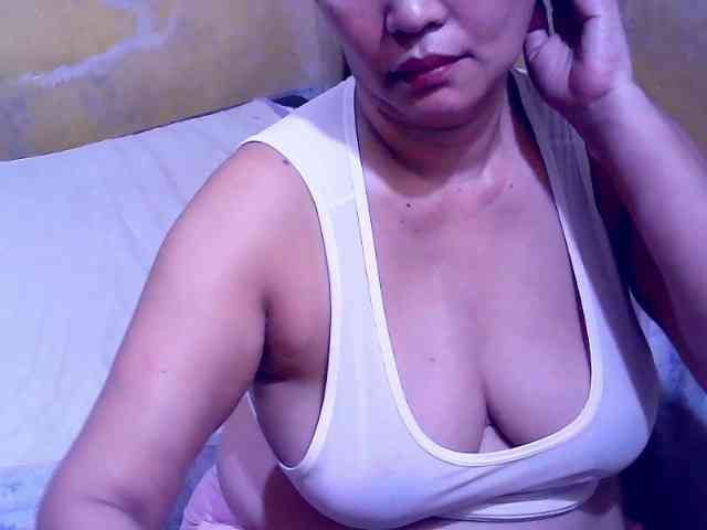 SweetMonlight webcam