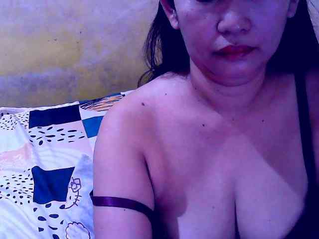 SweetMonlight webcam