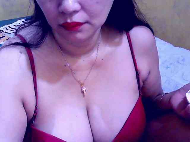 SweetMonlight webcam