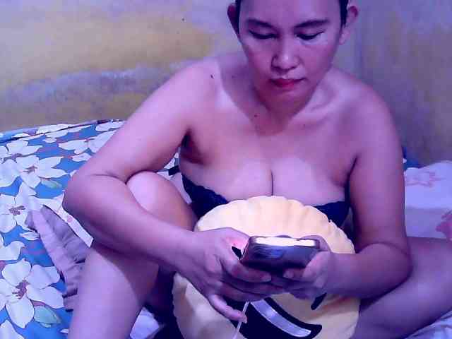 SweetMonlight webcam