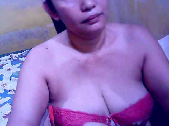 SweetMonlight webcam