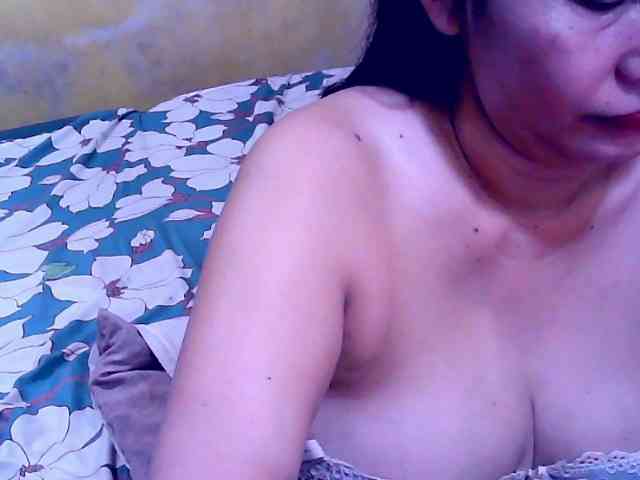SweetMonlight webcam
