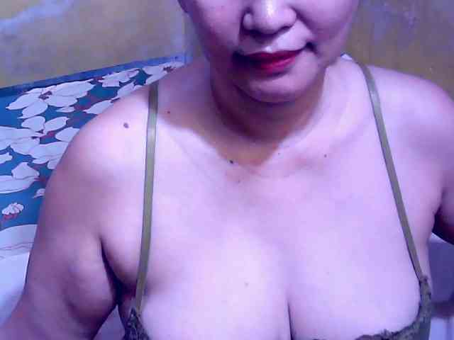 SweetMonlight webcam