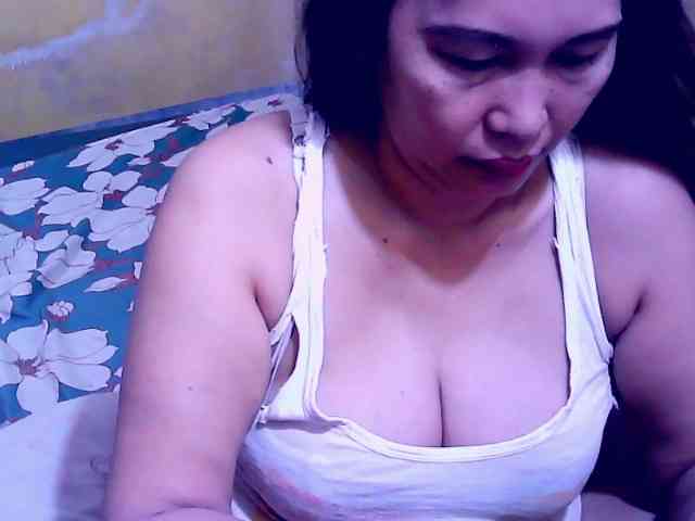 SweetMonlight webcam