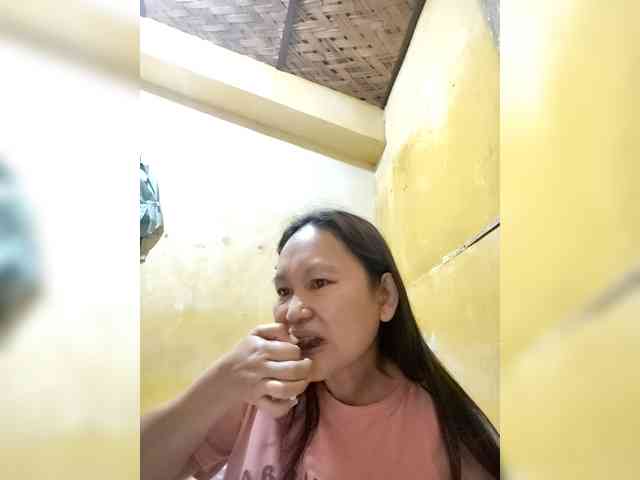 SweetMonlight webcam