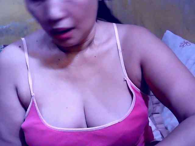 SweetMonlight webcam