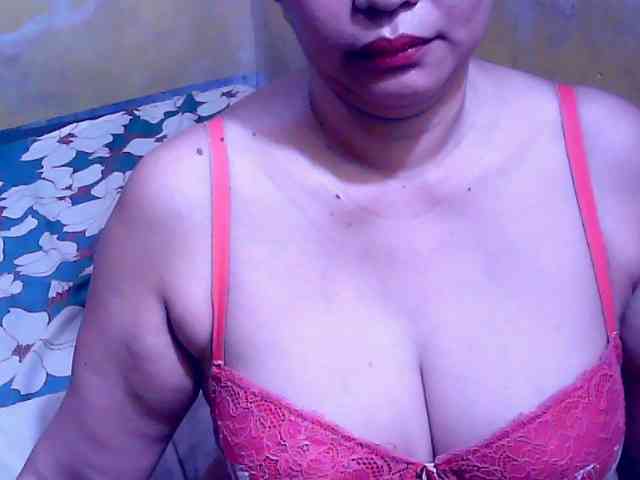 SweetMonlight webcam