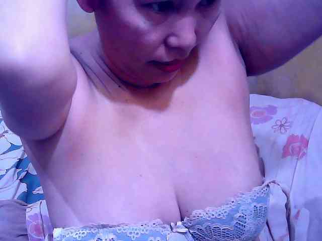 SweetMonlight webcam