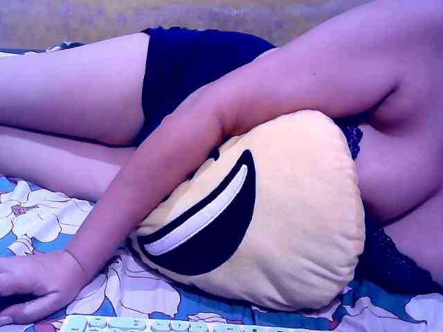 SweetMonlight webcam