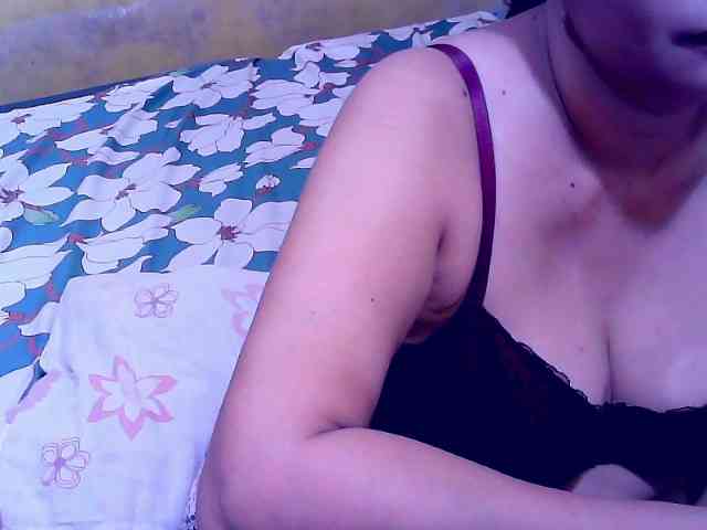 SweetMonlight webcam