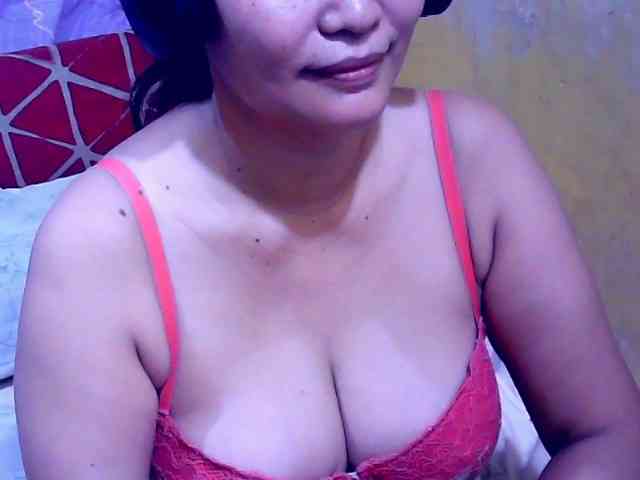 SweetMonlight webcam